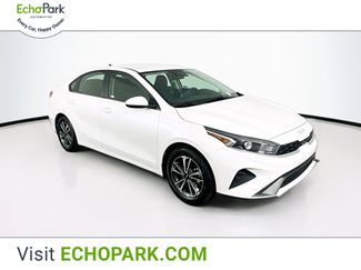 Used 2024 Kia Forte LXS video 1