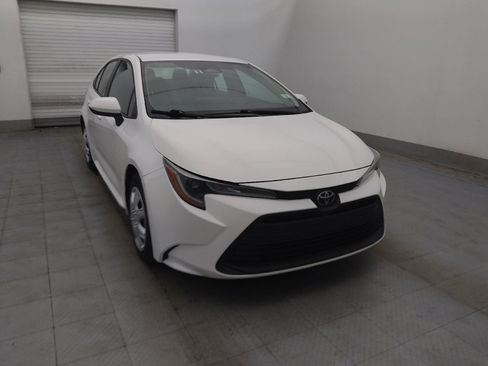 Used 2024 Toyota Corolla LE image 13