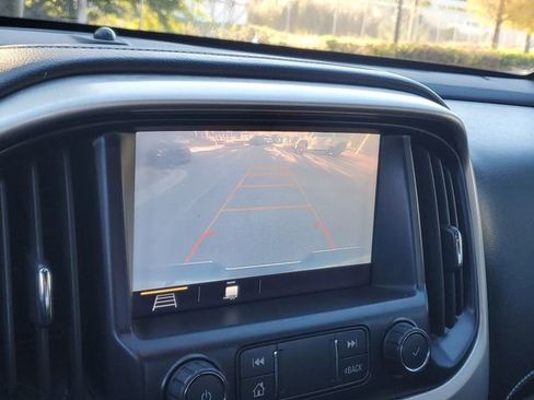 Used 2019 GMC Canyon SLE w/ SLE Convenience Package image 22