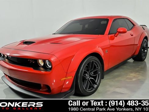 Used 2022 Dodge Challenger R/T Scat Pack RWD image 1