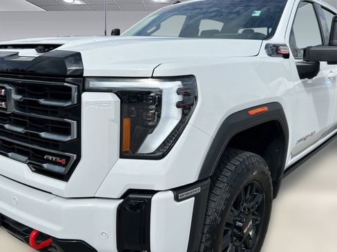 Certified 2025 GMC Sierra 2500 AT4 w/ AT4 Premium Plus Package image 20