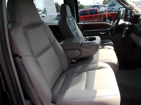 Used 2004 Ford F350 Lariat AWD/4WD image 22
