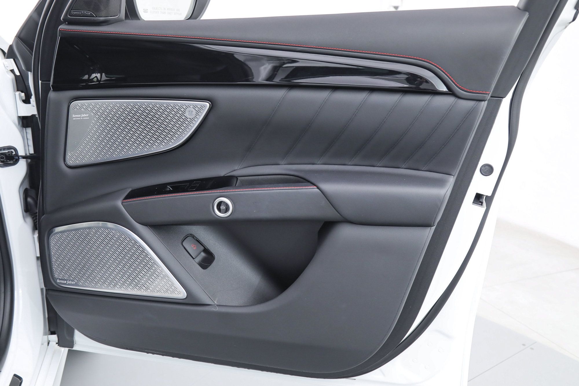 Certified 2023 Maserati Grecale Modena AWD/4WD image 9