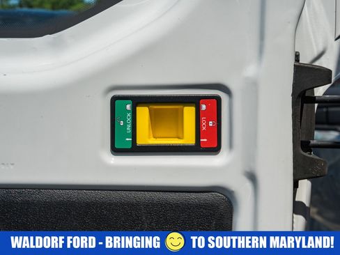 Used 2024 Ford Transit 250 Low Roof w/ Exterior Upgrade Package RWD image 10