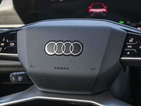 Used 2025 Audi Q6 e-tron Premium w/ Convenience Package image 21