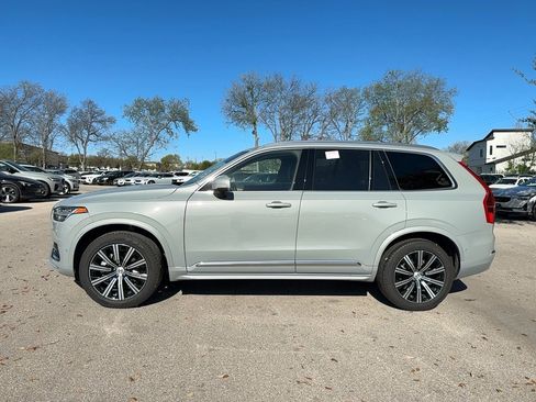 Certified 2025 Volvo XC90 B6 Plus AWD/4WD image 3