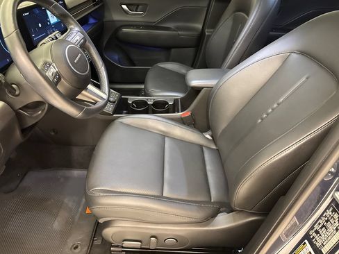 Used 2025 Hyundai Kona Limited AWD/4WD image 19