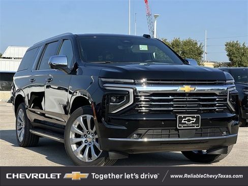 New 2026 Chevrolet Suburban Premier image 2