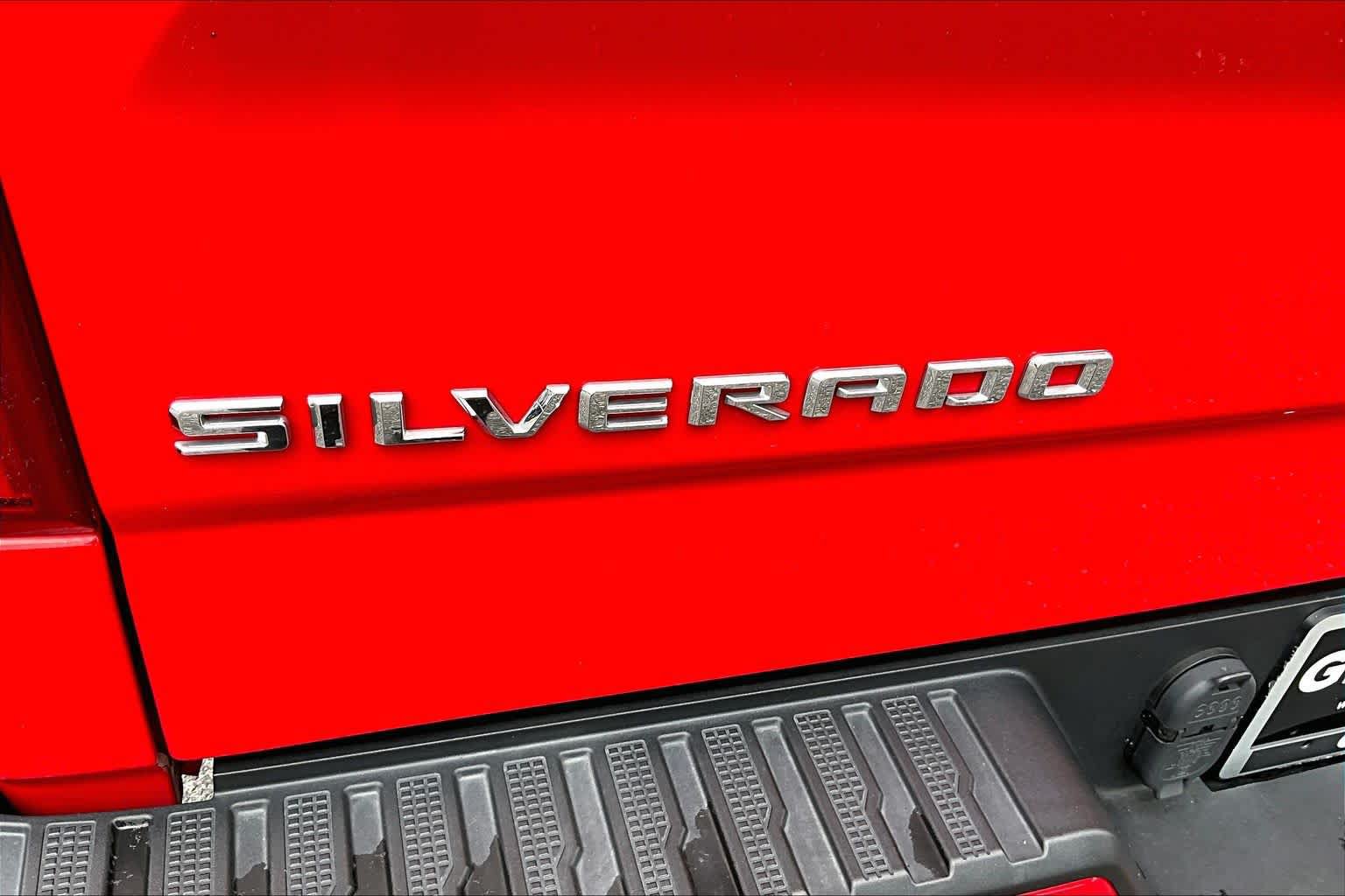 Used 2022 Chevrolet Silverado 1500 RST AWD/4WD image 30