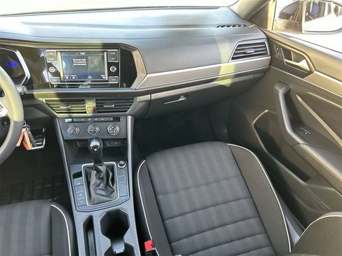 Certified 2023 Volkswagen Jetta Sport image 13