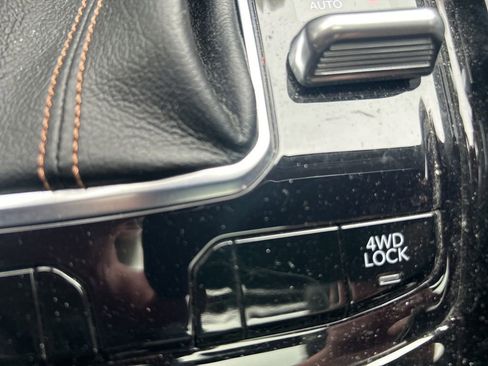 Used 2022 Jeep Compass Limited w/ Sun and Sound Group image 22