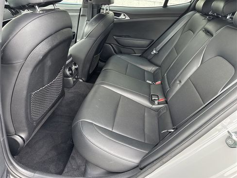 Used 2022 Kia Stinger GT1 image 18