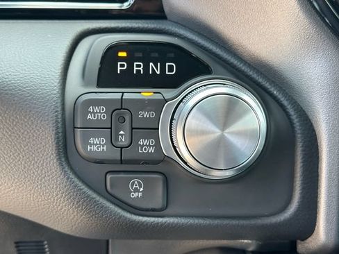 New 2026 RAM 1500 Laramie AWD/4WD image 18