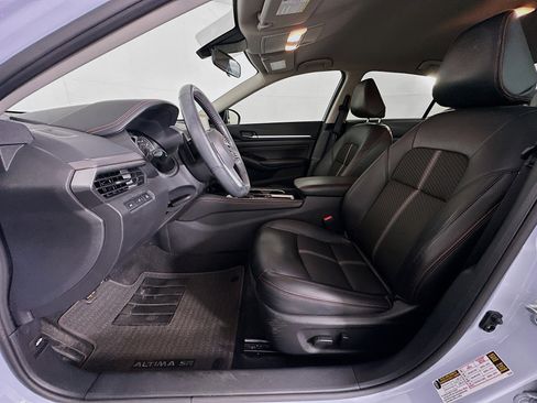 Used 2023 Nissan Altima 2.5 SR image 13