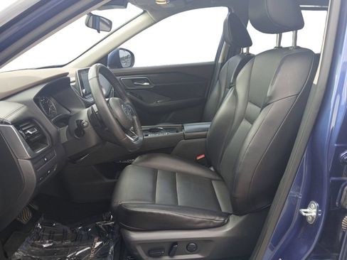 Used 2021 Nissan Rogue SV w/ Premium Package FWD image 9