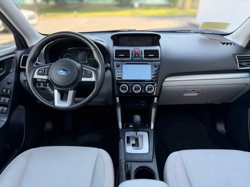 Used 2017 Subaru Forester 2.5i Premium AWD/4WD image 24