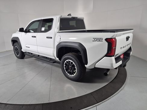 New 2025 Toyota Tacoma TRD Off-Road image 3