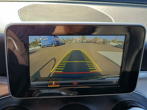 Used 2019 Mercedes-Benz GLC 300 image 23