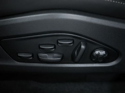 New 2026 Porsche Macan Turbo Electric AWD/4WD image 23