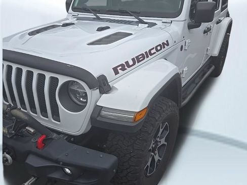 Used 2021 Jeep Wrangler Unlimited Sahara AWD/4WD image 6