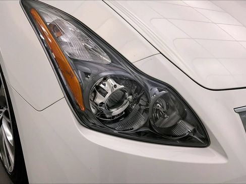 Used 2012 INFINITI G37 Convertible w/ Premium Pkg RWD image 25