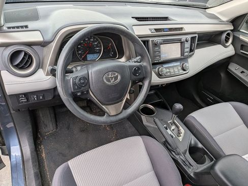 Used 2014 Toyota RAV4 XLE image 9
