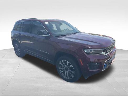 New 2024 Jeep Grand Cherokee Overland w/ Advanced Protech Group III AWD/4WD image 4
