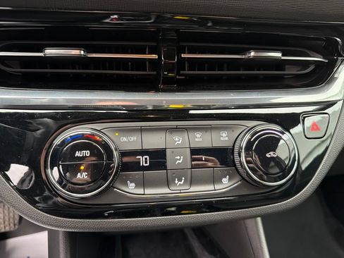 Used 2025 Buick Envista Sport Touring w/ Convenience I Package FWD image 26