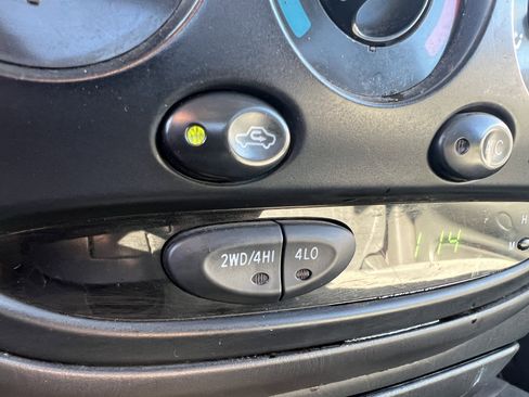 Used 2004 Toyota Tundra Limited image 17