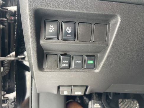 Used 2020 Nissan Rogue Sport S w/ Appearance Package image 20