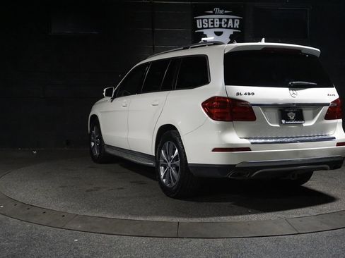 Used 2014 Mercedes-Benz GL 450 4MATIC image 3