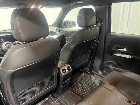 Used 2024 Mercedes-Benz EQB 250+ image 26