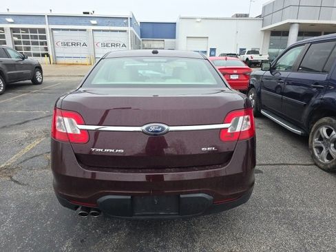 Used 2011 Ford Taurus SEL w/ 202A Rapid Spec Order Code image 3