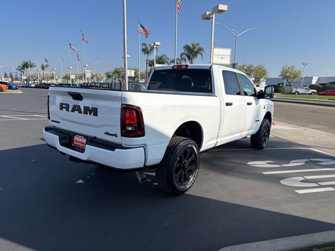 New 2026 RAM 2500 Big Horn AWD/4WD image 4