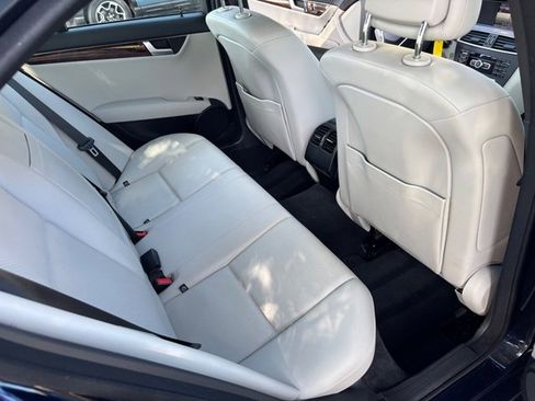 Used 2014 Mercedes-Benz C 250 Sedan image 31
