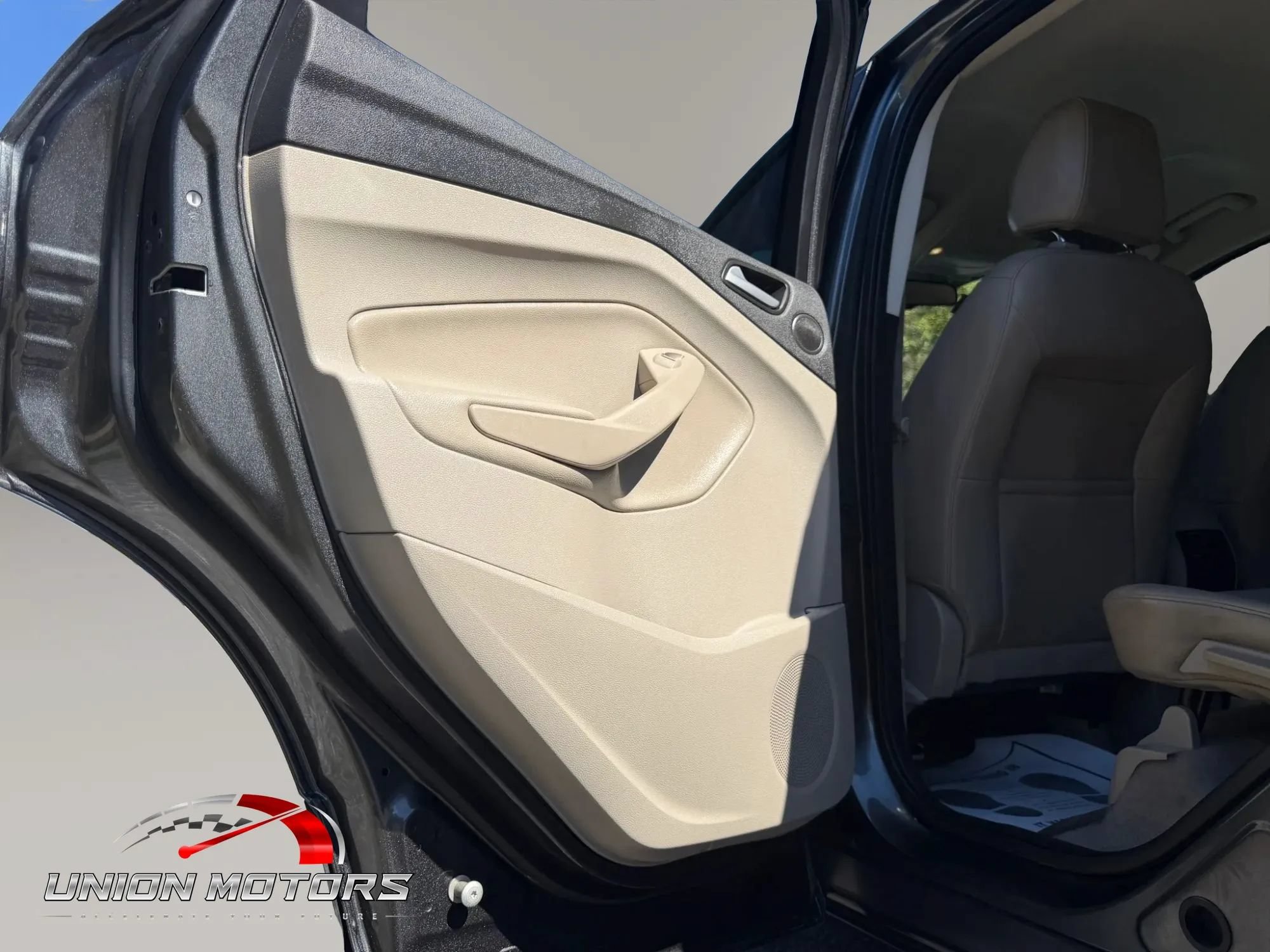 Used 2016 Ford Escape SE w/ SE Leather Comfort Package FWD image 44