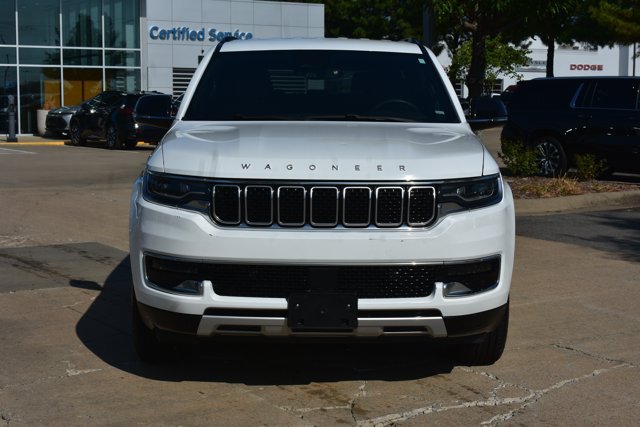Used 2024 Jeep Wagoneer Series II w/ Flexible Seating Group AWD/4WD image 2