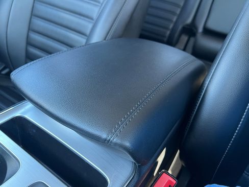 Used 2022 Ford Edge SEL image 47