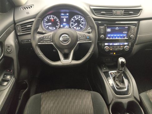 Used 2019 Nissan Rogue SV w/ Sun & Sound Touring Package FWD image 22