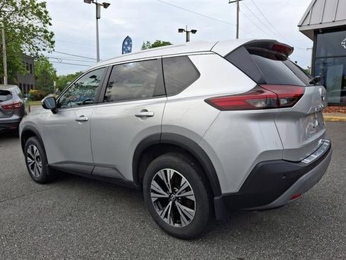 Certified 2022 Nissan Rogue SV w/ SV Premium Package image 38