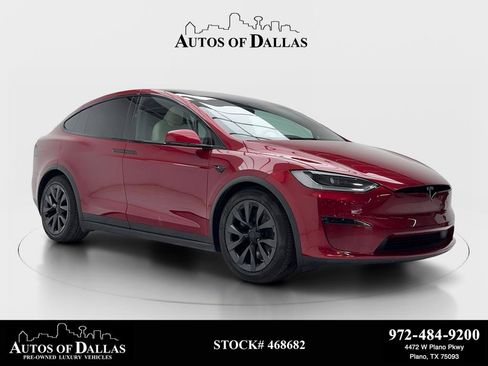Used 2025 Tesla Model X image 1