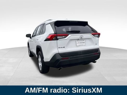 Used 2020 Toyota RAV4 XLE FWD image 3