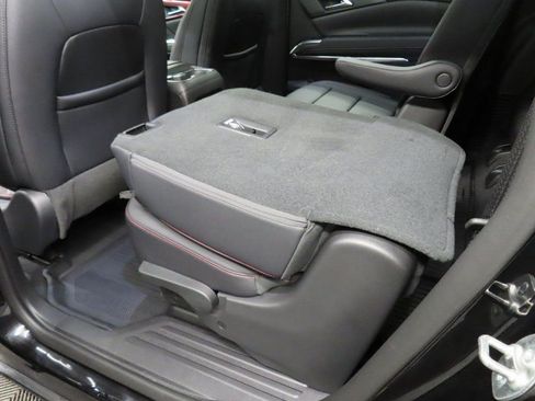 Used 2025 Chevrolet Traverse Z71 image 60