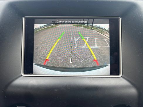 Used 2018 Jeep Grand Cherokee Laredo AWD/4WD image 18