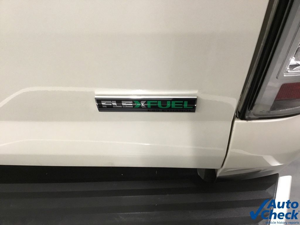 Used 2011 Chevrolet Avalanche LTZ AWD/4WD image 27