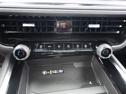 New 2026 Chevrolet Suburban LT w/ Comfort Package image 23