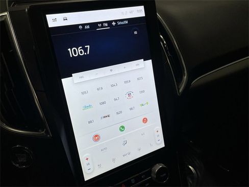 Used 2024 Ford Edge Titanium image 26