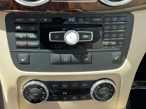 Used 2013 Mercedes-Benz GLK 350 4MATIC image 24