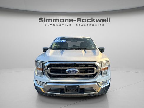 Used 2023 Ford F150 XLT w/ XTR Package image 2