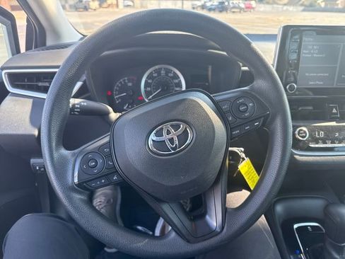 Used 2021 Toyota Corolla LE w/ Carpet Mat Package (TMS) image 11